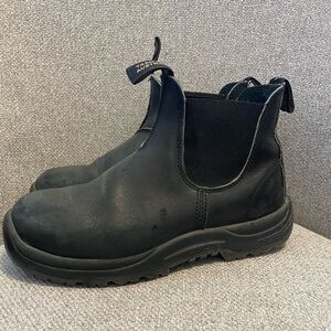 Blundstone CSA Greenpatch Boots
- ladies 9 men's 7